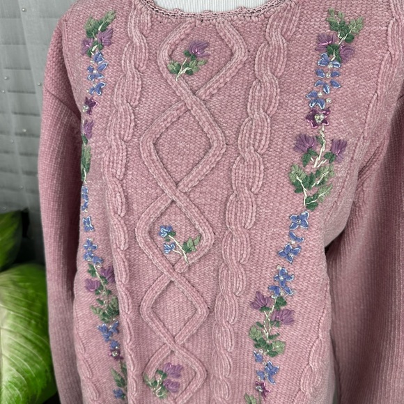 Vintage Pink Rose Chenille Soft Grannycore Floral Embroidered Cable Knit Sweater - Picture 6 of 7